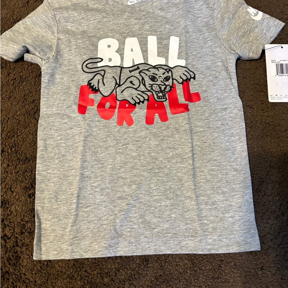 Nike Kids Gray T-Shirt with Red Graphic